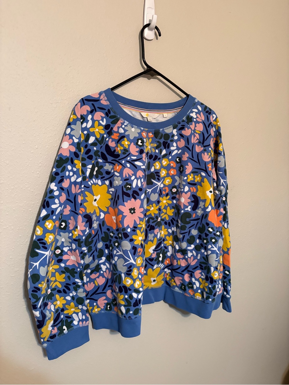 Boden Hannah Blue Floral Crewneck Sweatshirt